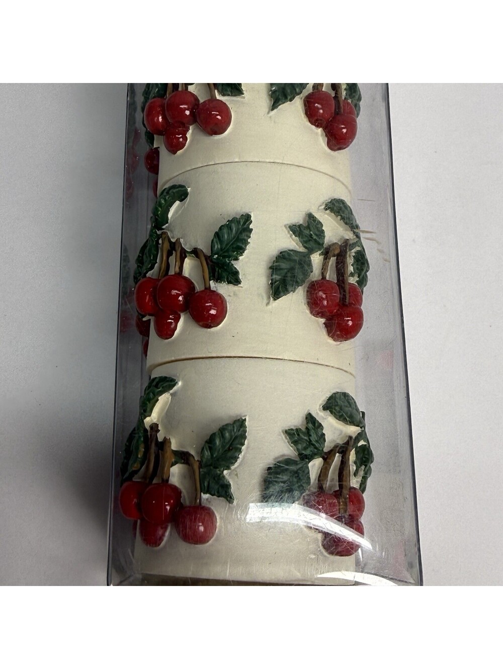 New Vintage Set 4 Cherry Napkin Rings Home with Meijer White Fruit Holder Round - Picture 3 of 4